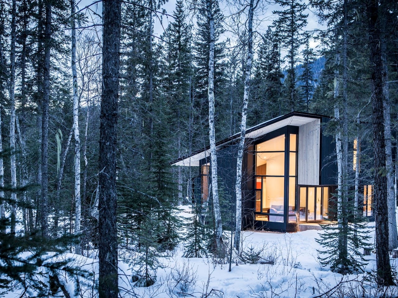 The Dreamiest, Most Romantic Cabin Getaways on Airbnb