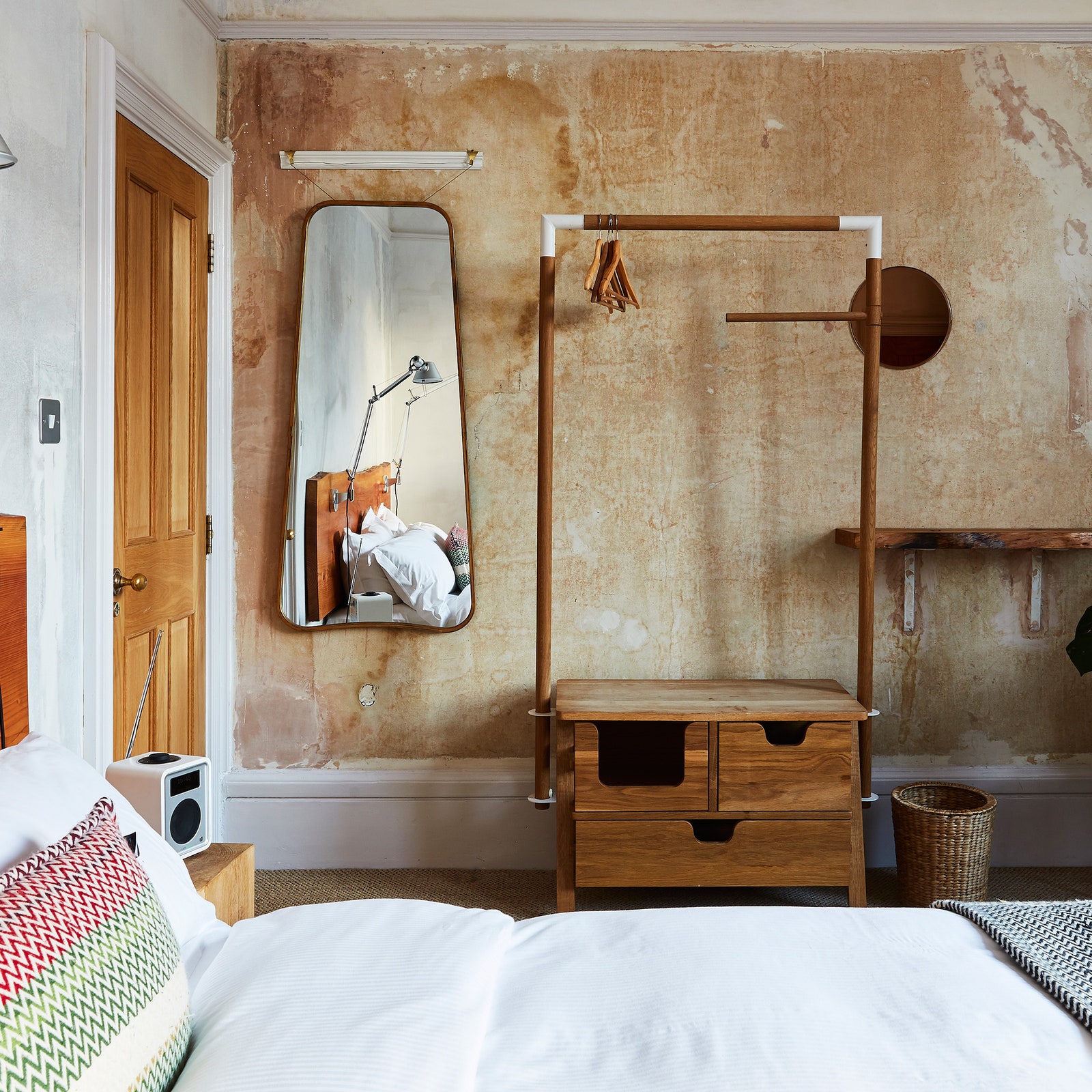 8 Editor-Recommended London Hotels for Under $250 a Night